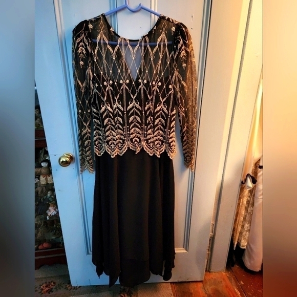 Cachet Dresses & Skirts - Vintage Womens evening dress